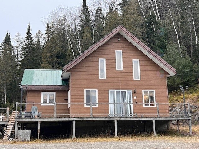 









6


Rue de la Montagne

,
Pointe-à-la-Croix,




QC
G0C1L0

