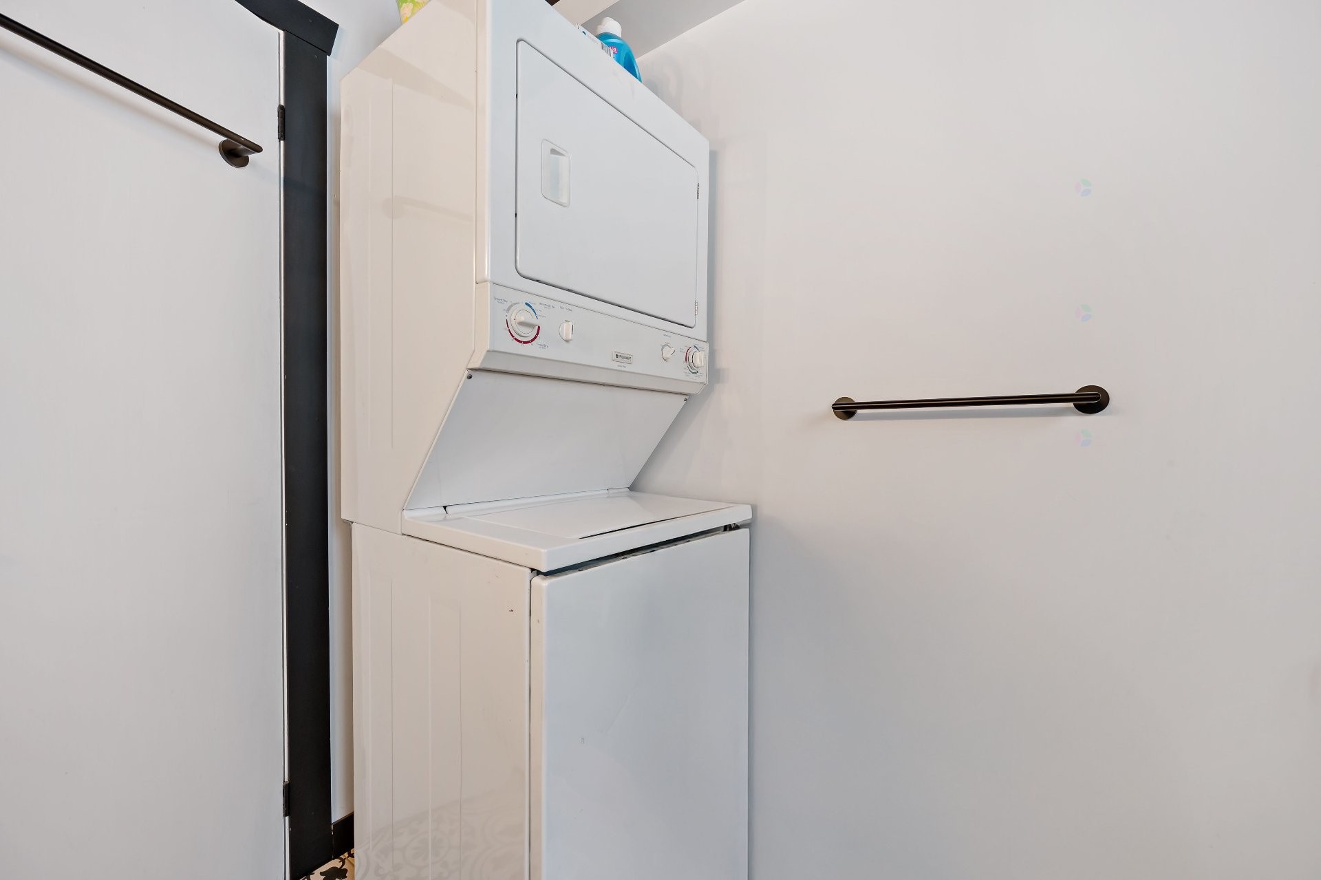 









1208


Rue Bellevue

, 1,
Mont-Blanc,




QC
J0T1J3

