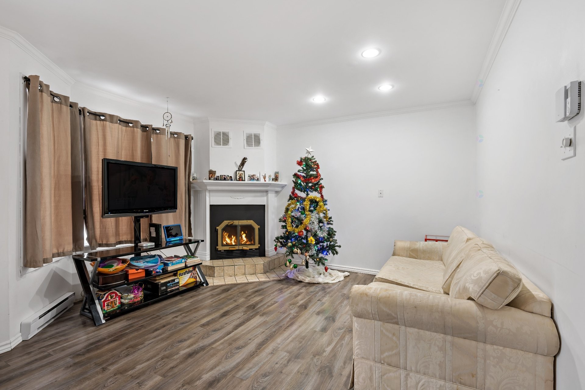 









1208


Rue Bellevue

, 1,
Mont-Blanc,




QC
J0T1J3

