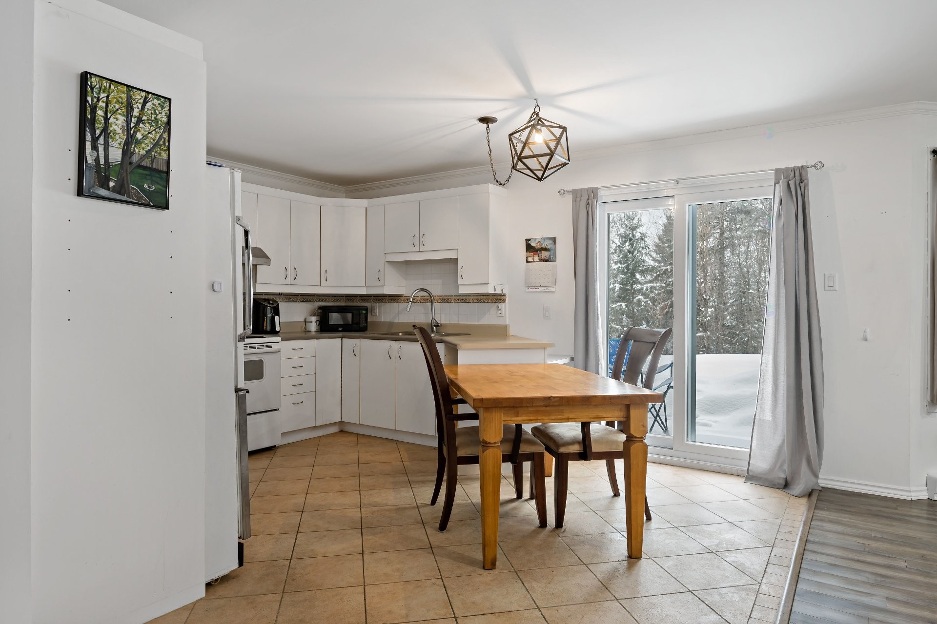 









1208


Rue Bellevue

, 1,
Mont-Blanc,




QC
J0T1J3

