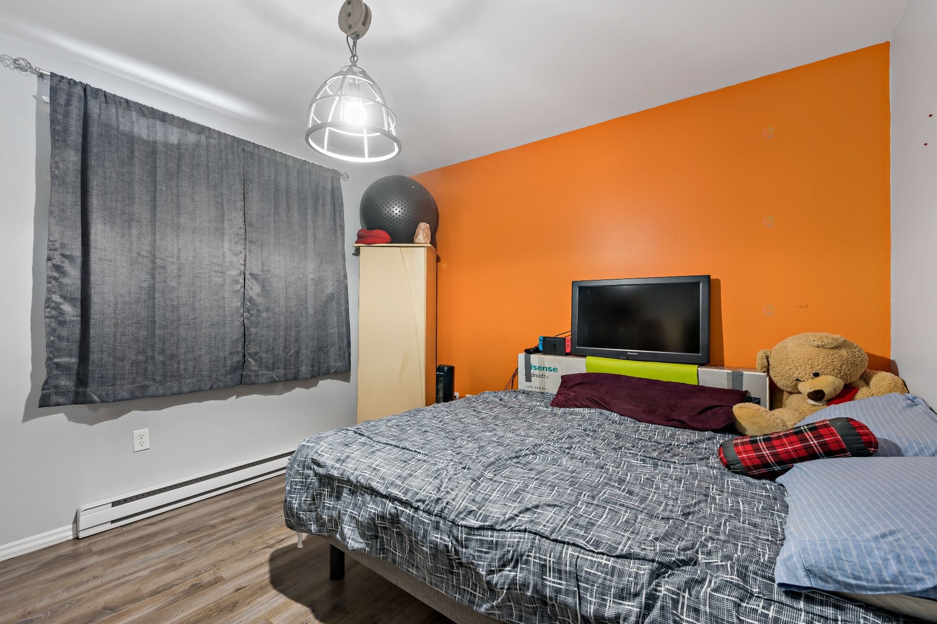 









1208


Rue Bellevue

, 1,
Mont-Blanc,




QC
J0T1J3

