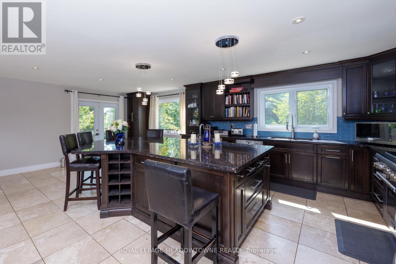 












1 CASSIDY LANE

,
Caledon,




Ontario
L7C1P5

