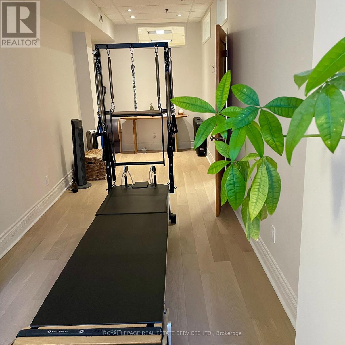 












LOWER - 80 SCOLLARD STREET W

,
Toronto,




Ontario
M5R1G2

