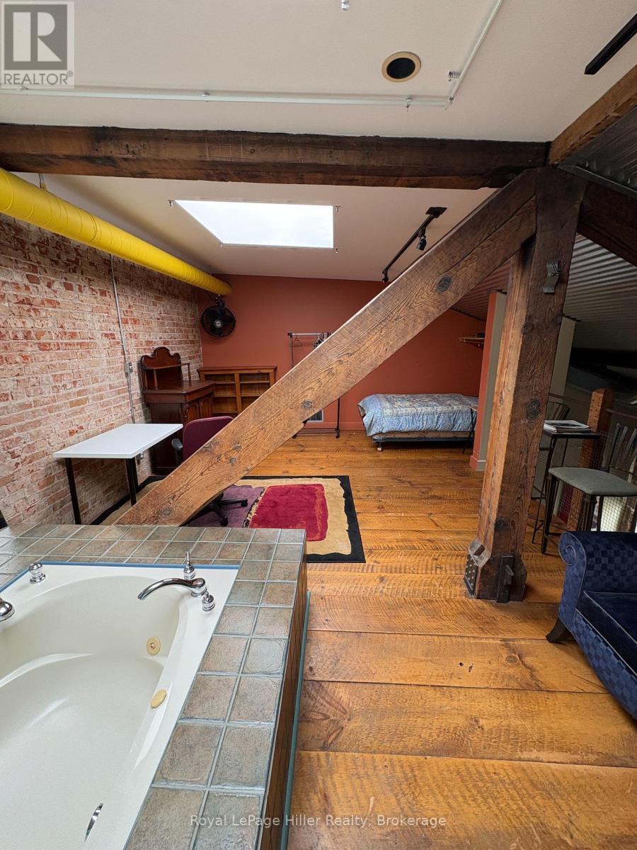 












2 - 69 ONTARIO STREET

,
Stratford,




Ontario
N5A3H1

