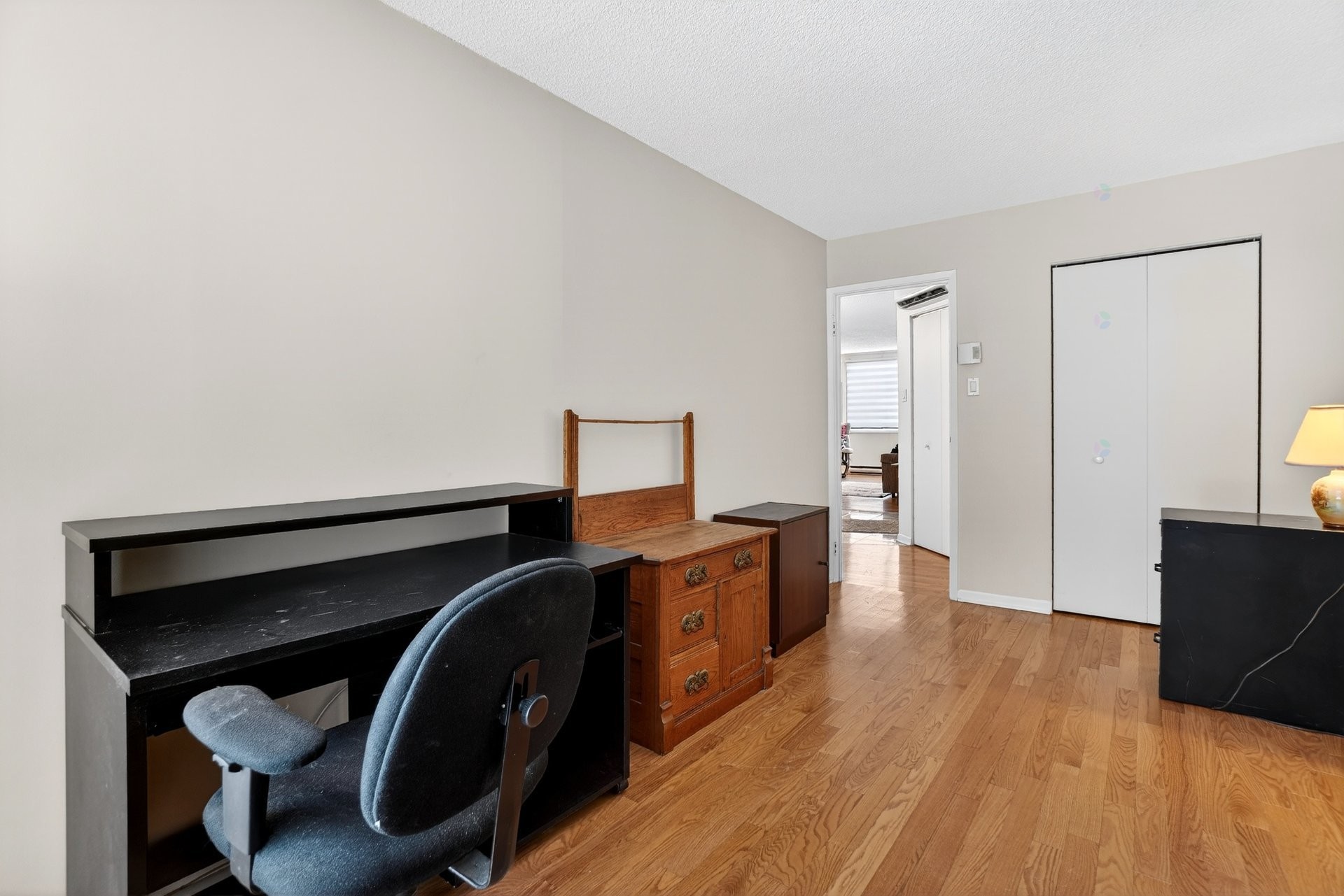 









14609


Rue Aumais

, 1,
Montréal (Pierrefonds-Roxboro),




QC
H9H4X3

