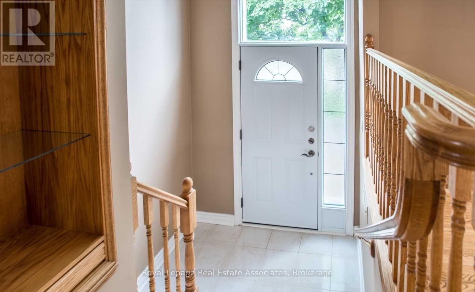 












UPPER - 9 WILTON DRIVE

,
Brampton,




Ontario
L6W2Z9

