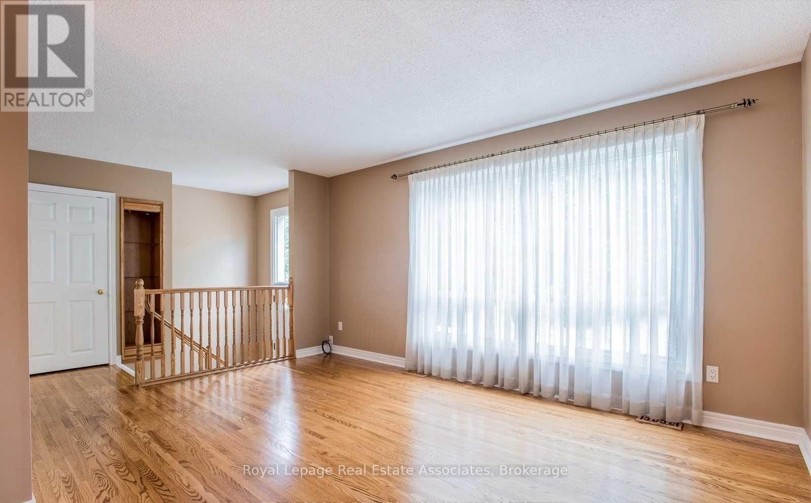 












UPPER - 9 WILTON DRIVE

,
Brampton,




Ontario
L6W2Z9

