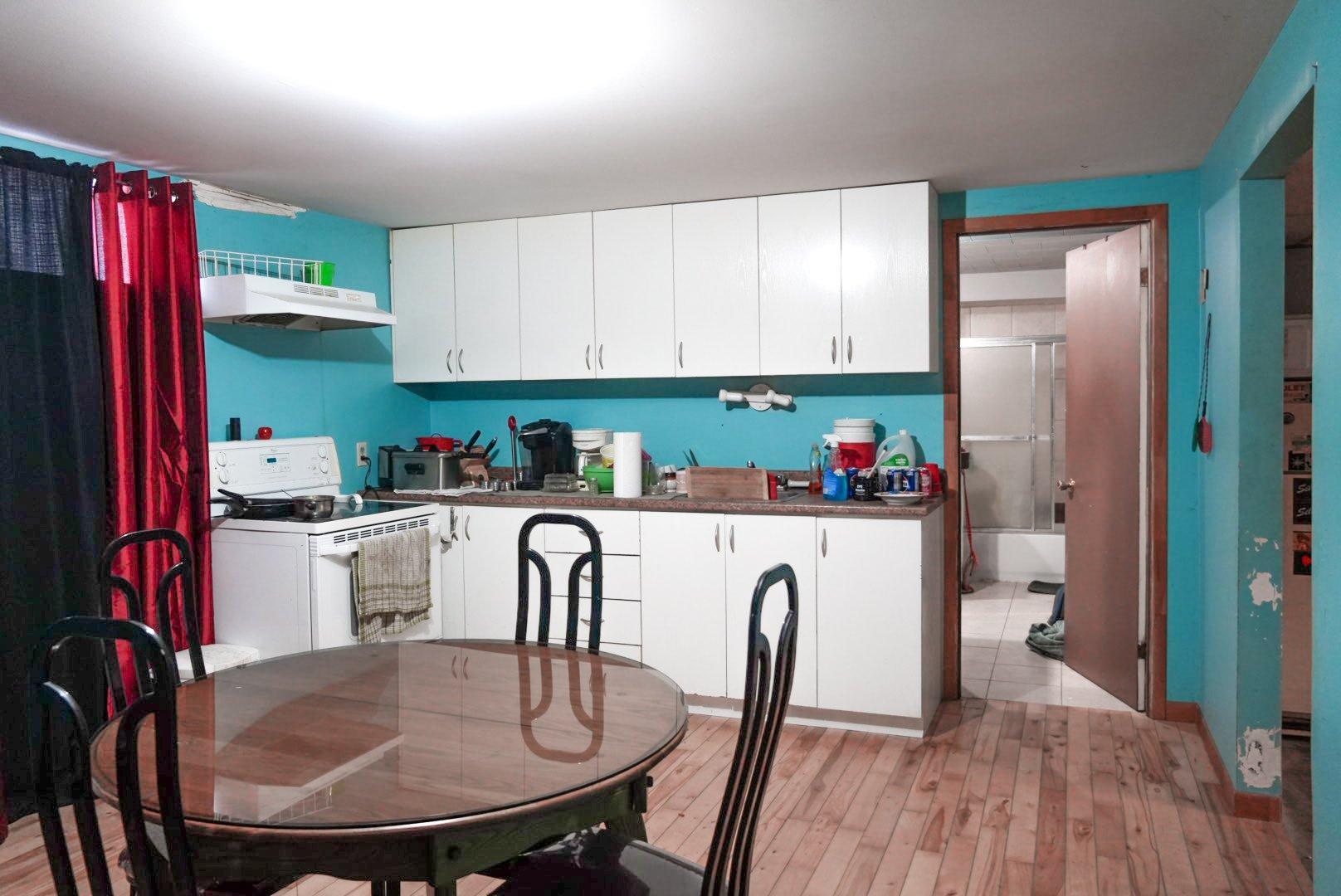 









1100


Route Ducharme

,
Saint-Roch-de-Mékinac,




QC
G0X3G0

