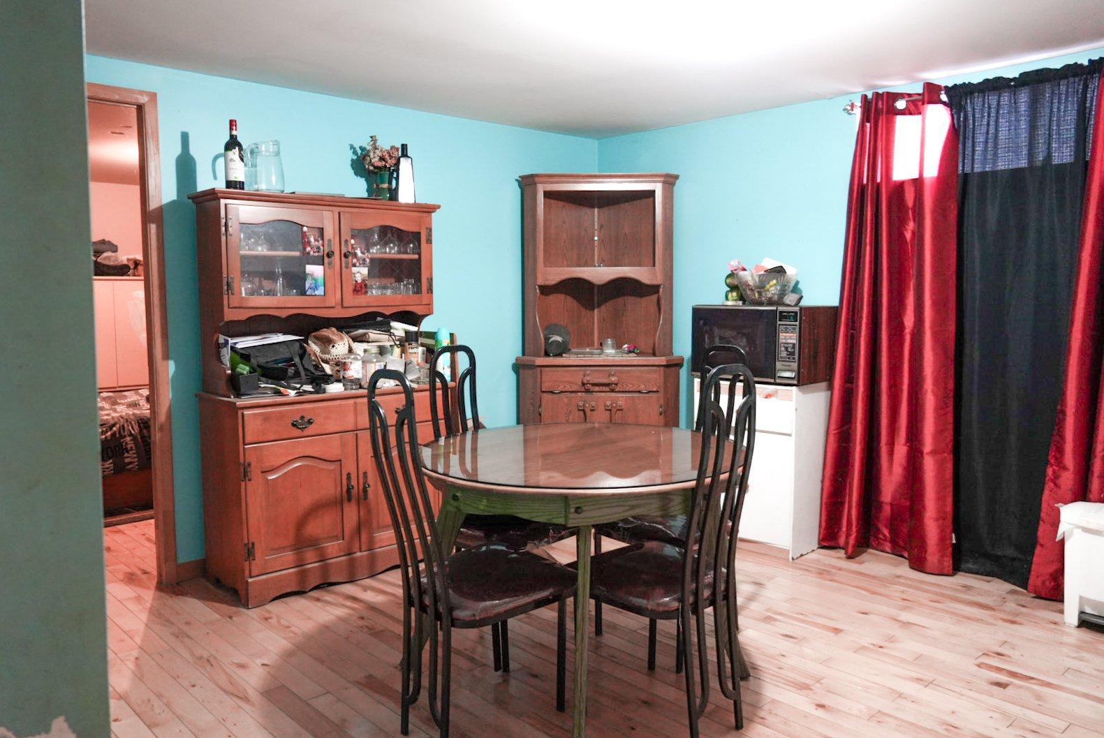 









1100


Route Ducharme

,
Saint-Roch-de-Mékinac,




QC
G0X3G0

