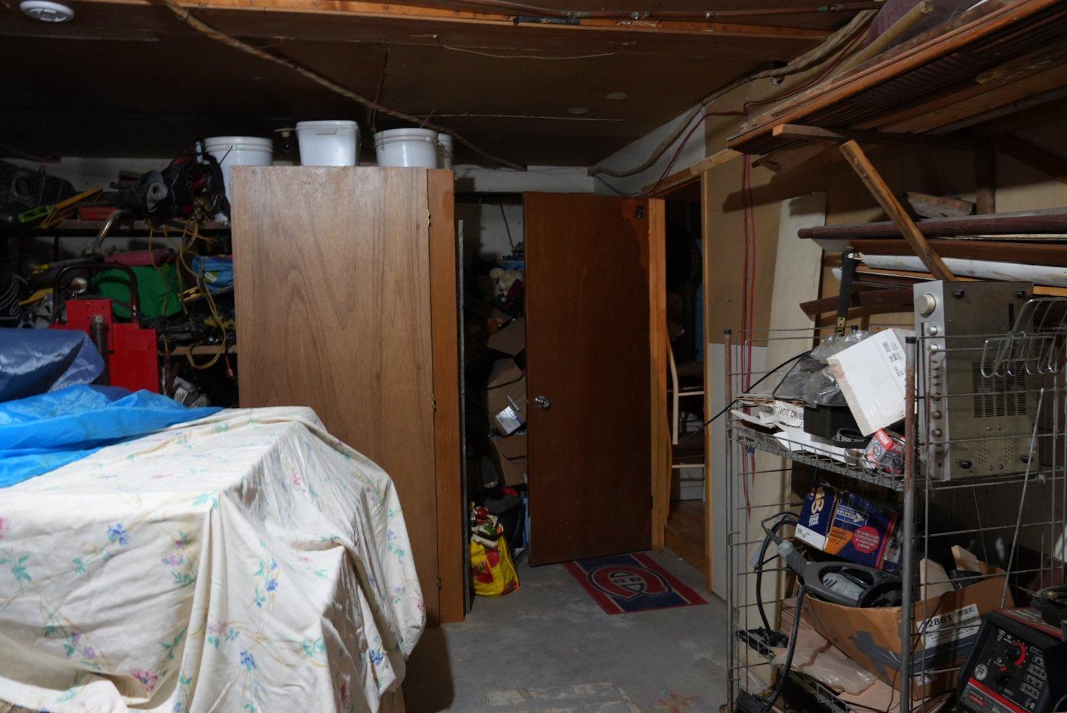 









1100


Route Ducharme

,
Saint-Roch-de-Mékinac,




QC
G0X3G0

