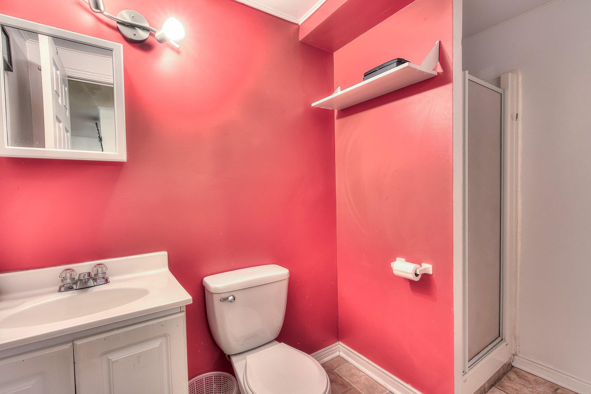 









214


Rue des Noisetiers

,
Laval (Duvernay),




QC
H7A0A1

