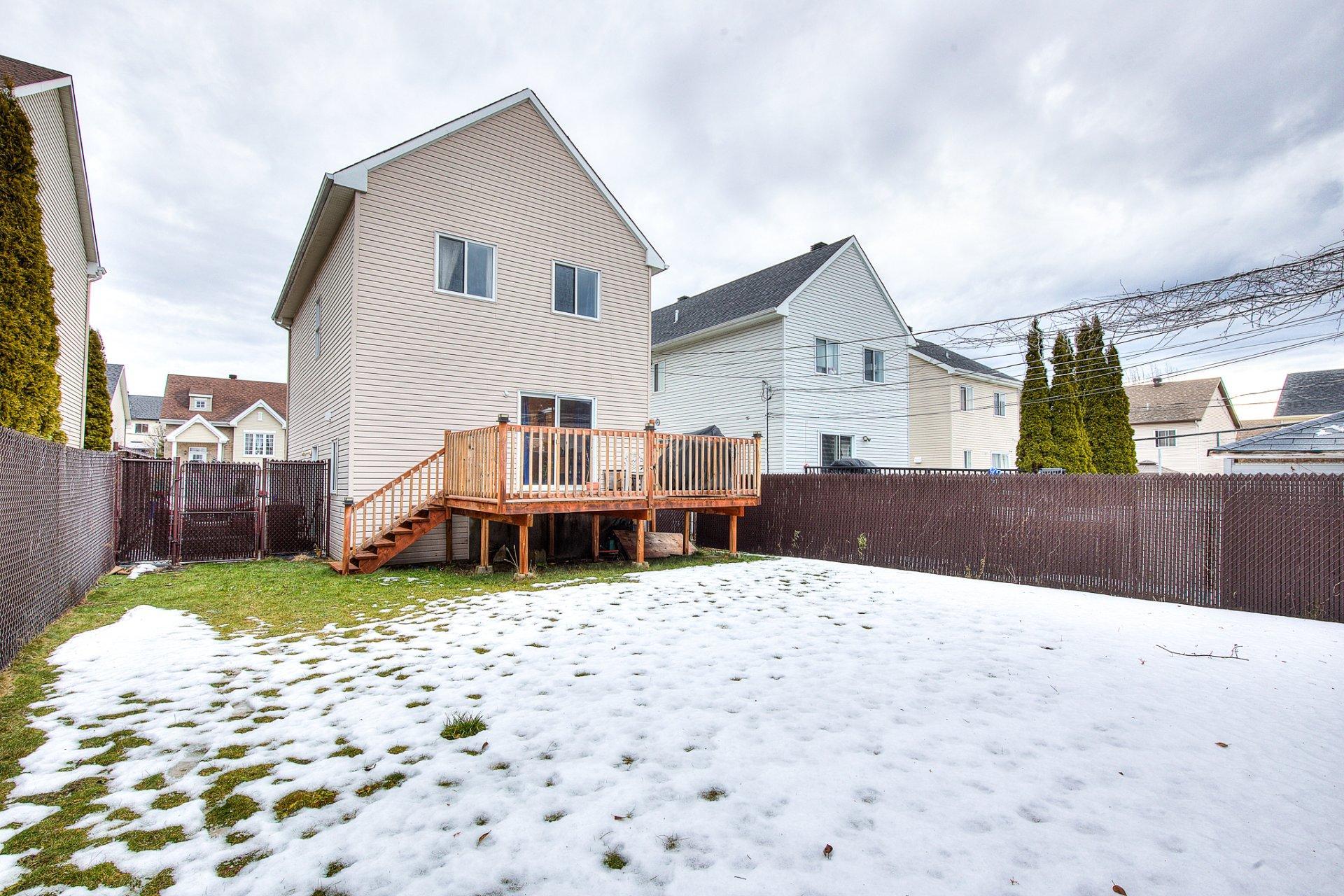 









214


Rue des Noisetiers

,
Laval (Duvernay),




QC
H7A0A1

