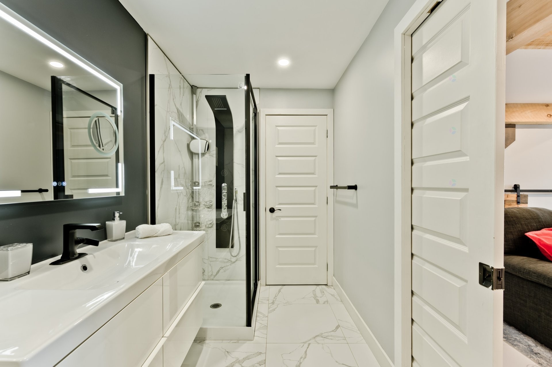 









10327


Rue des Riverains

,
Sherbrooke (Brompton/Rock Forest/Saint-Élie/Deauville),




QC
J1N3H5

