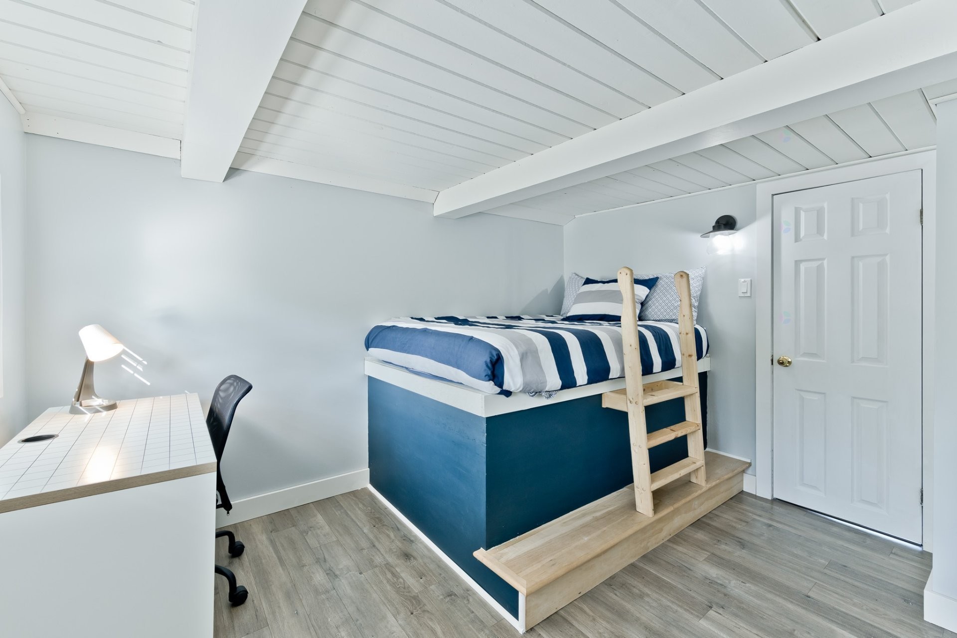 









10327


Rue des Riverains

,
Sherbrooke (Brompton/Rock Forest/Saint-Élie/Deauville),




QC
J1N3H5

