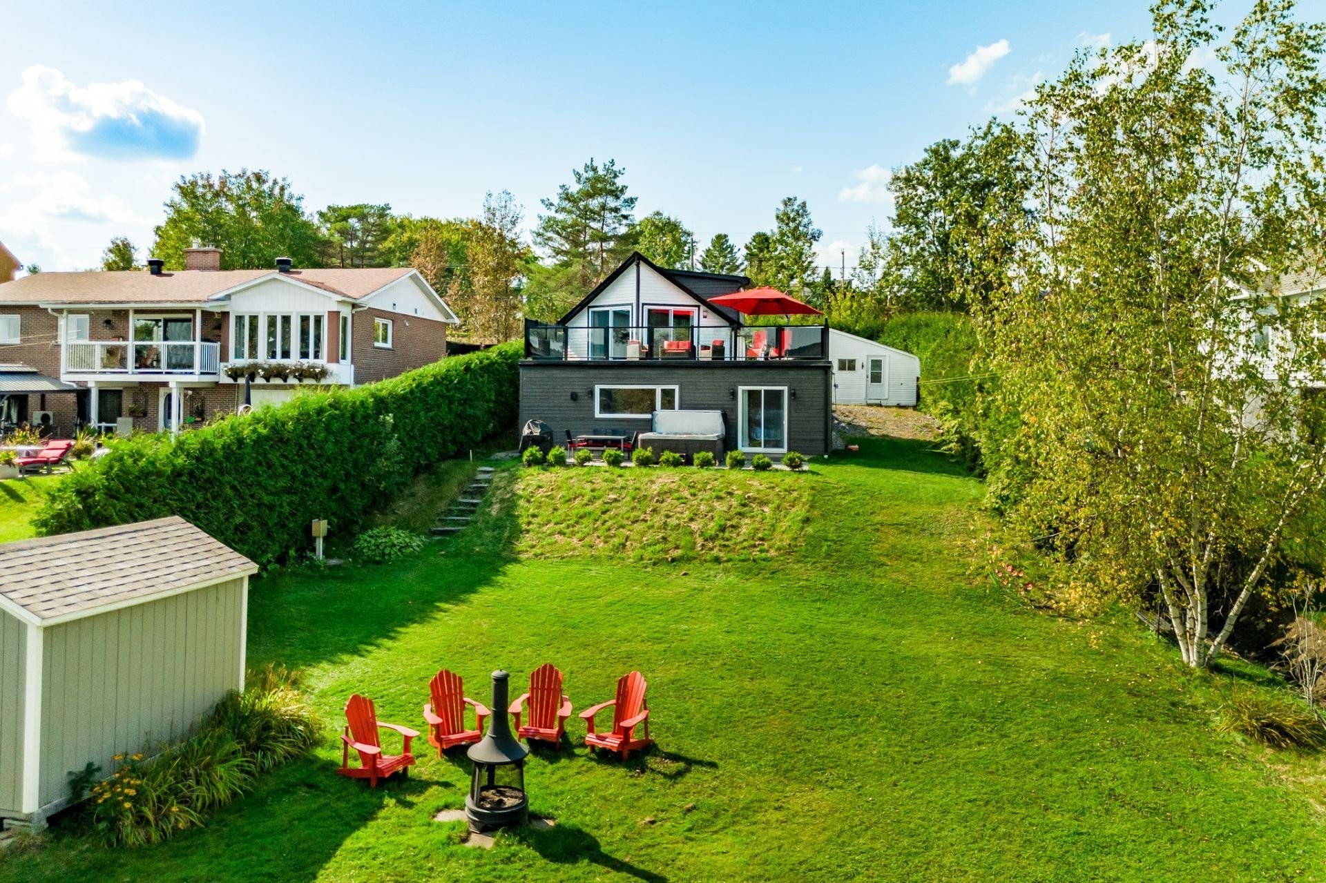 









10327


Rue des Riverains

,
Sherbrooke (Brompton/Rock Forest/Saint-Élie/Deauville),




QC
J1N3H5

