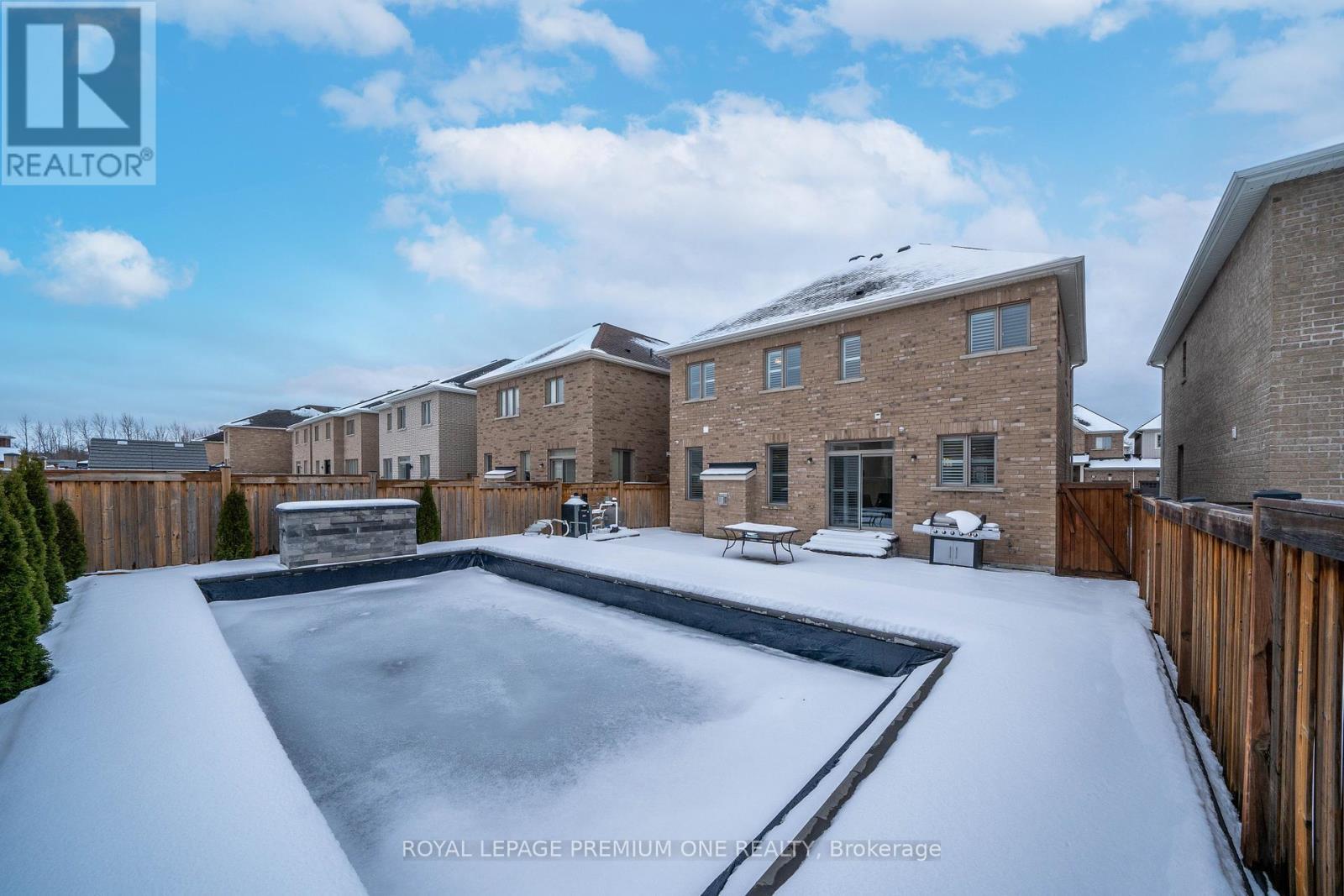 












31 PRADY LANE

,
New Tecumseth,




Ontario
L0G1W0

