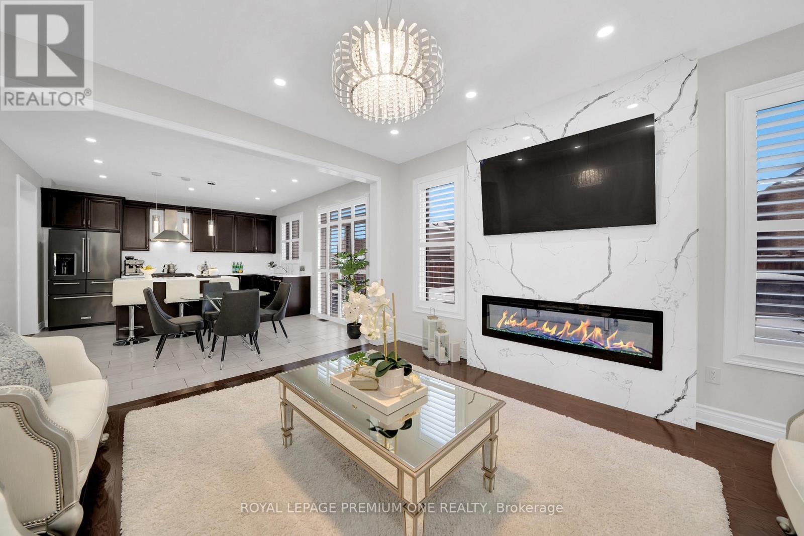 












31 PRADY LANE

,
New Tecumseth,




Ontario
L0G1W0

