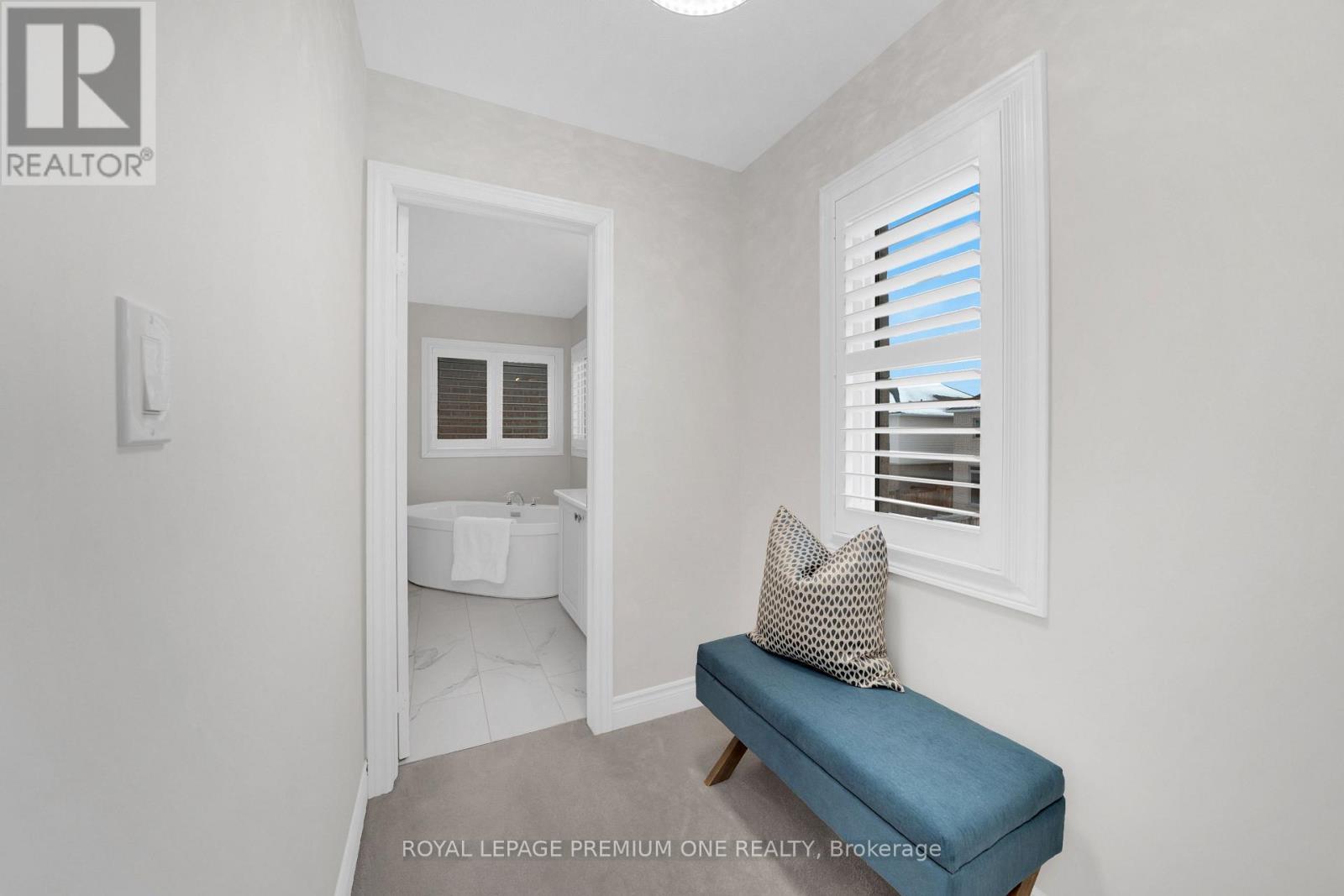 












31 PRADY LANE

,
New Tecumseth,




Ontario
L0G1W0

