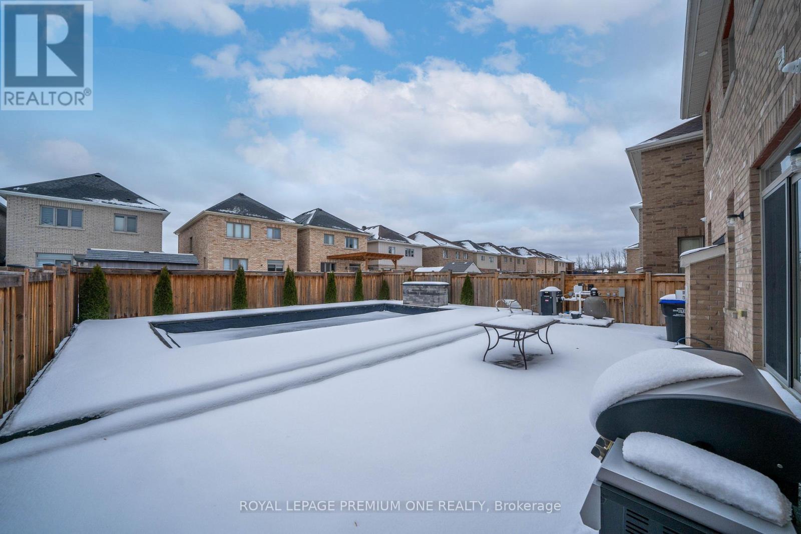 












31 PRADY LANE

,
New Tecumseth,




Ontario
L0G1W0

