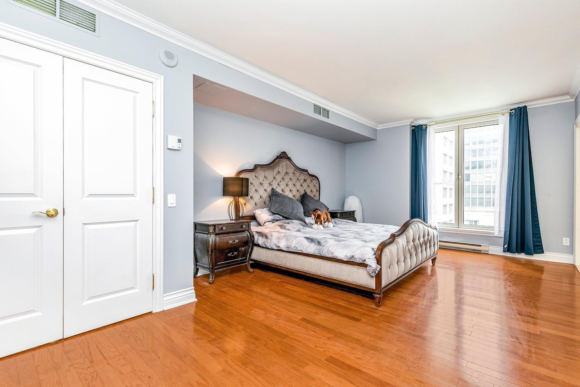 









1210


Boul. De Maisonneuve O.

, 5H,
Montréal (Ville-Marie),




QC
H3A0A2

