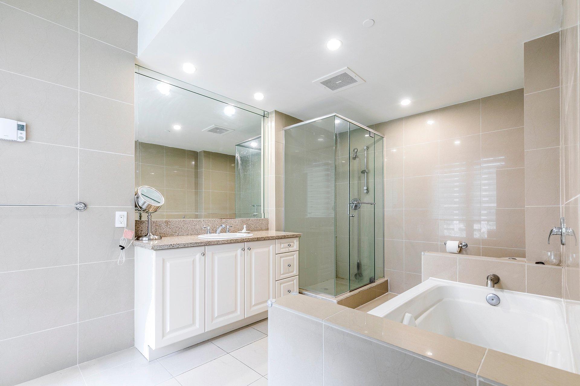 









1210


Boul. De Maisonneuve O.

, 5H,
Montréal (Ville-Marie),




QC
H3A0A2

