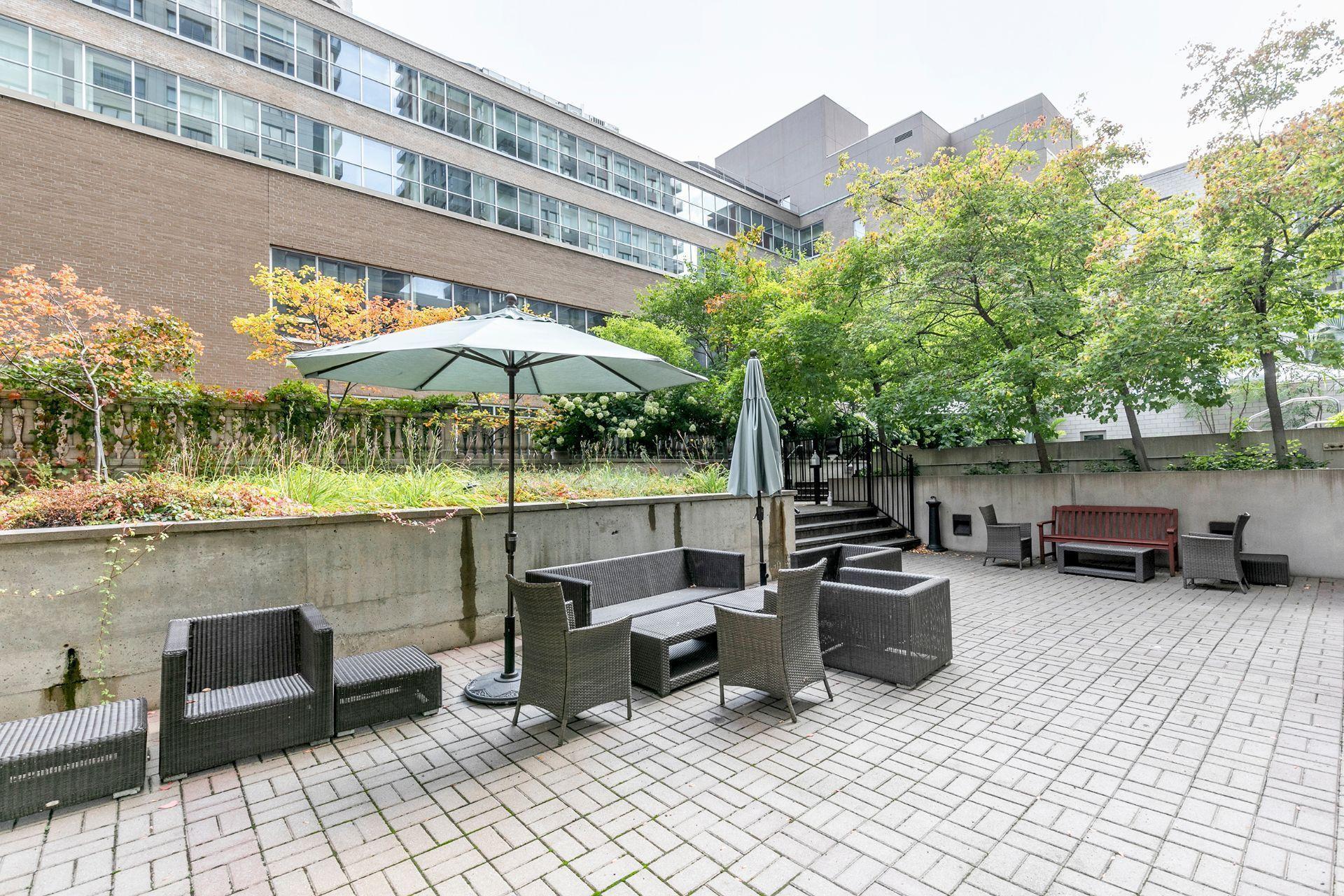 









1210


Boul. De Maisonneuve O.

, 5H,
Montréal (Ville-Marie),




QC
H3A0A2

