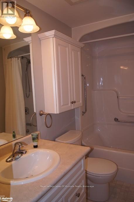 












301 - 24 DAIRY LANE

,
Huntsville (Chaffey),




Ontario
P1H0A4

