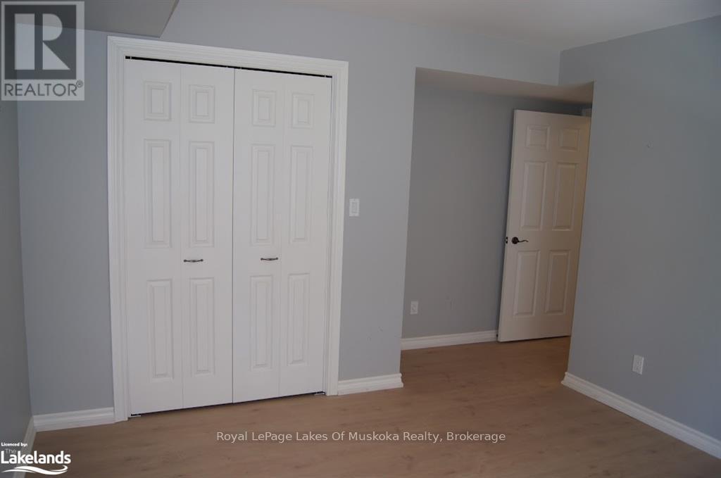 












301 - 24 DAIRY LANE

,
Huntsville (Chaffey),




Ontario
P1H0A4

