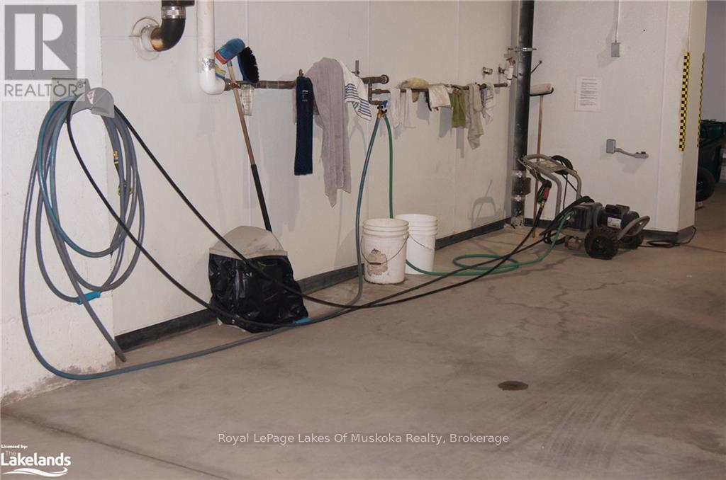 












301 - 24 DAIRY LANE

,
Huntsville (Chaffey),




Ontario
P1H0A4

