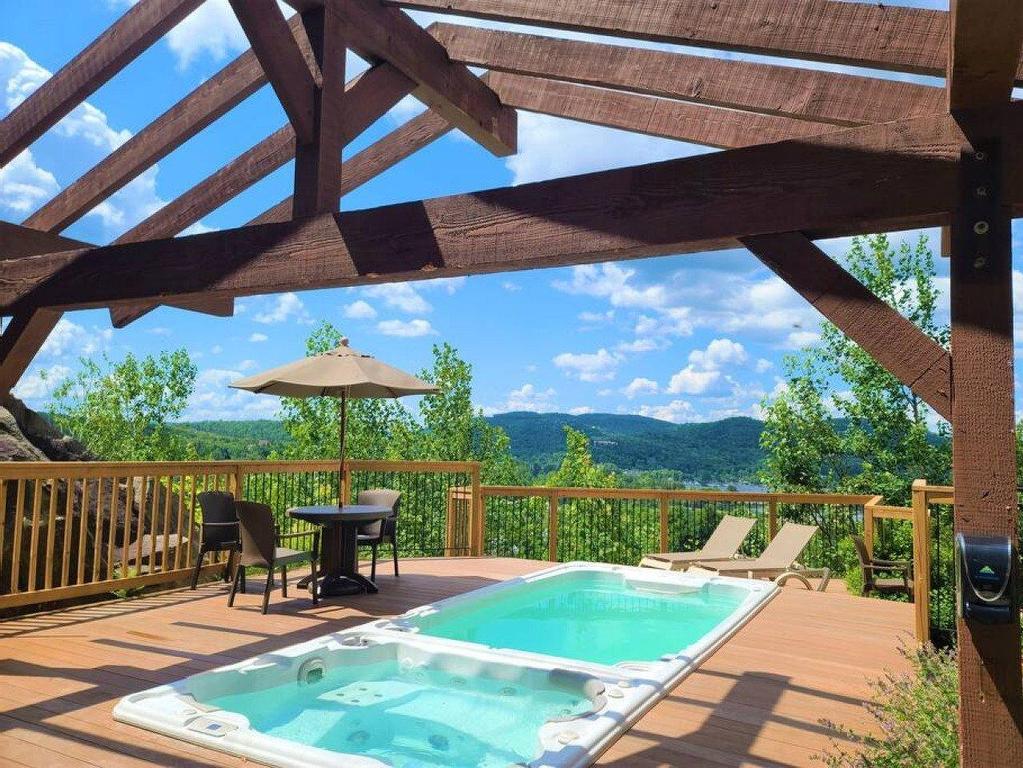 









168


Ch. au Pied-de-la-Montagne

, 10,
Mont-Tremblant,




QC
J8E3M2

