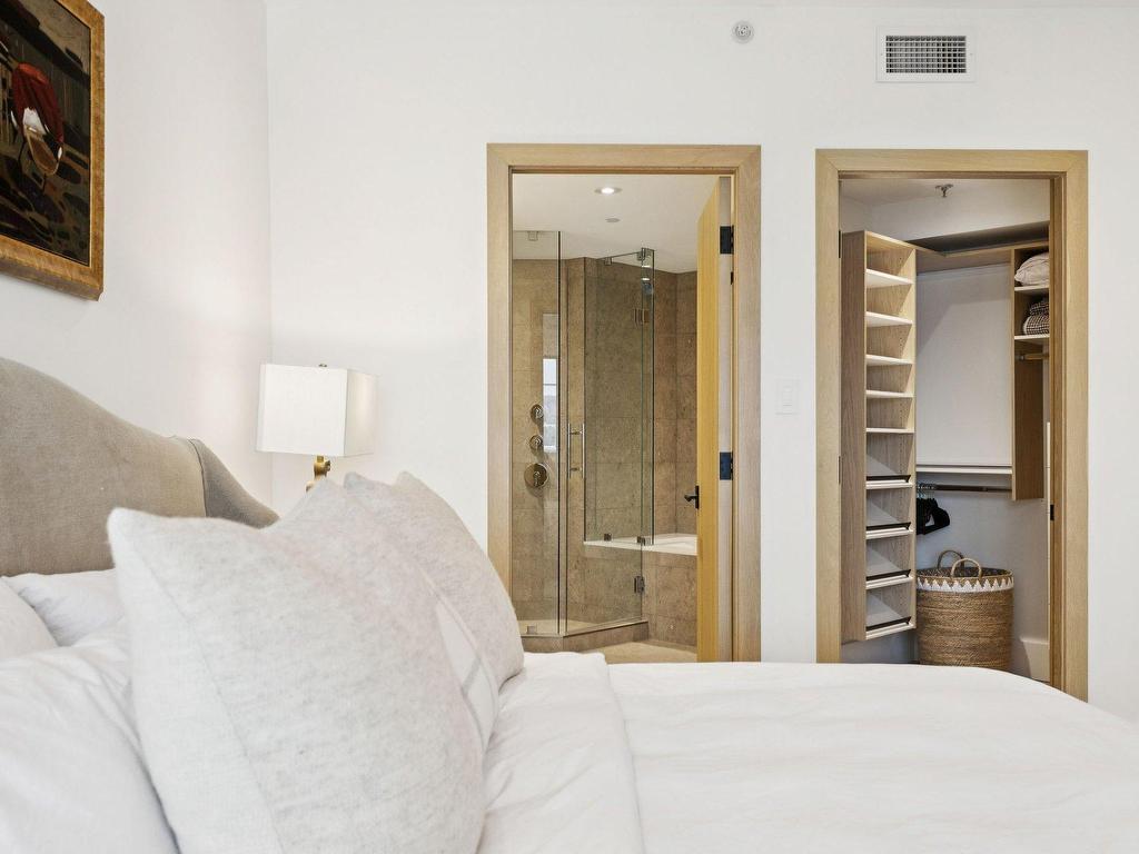 









168


Ch. au Pied-de-la-Montagne

, 10,
Mont-Tremblant,




QC
J8E3M2

