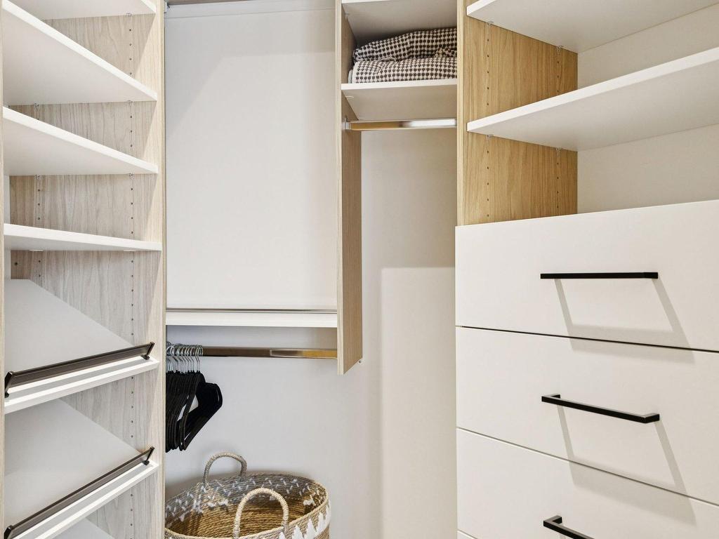 









168


Ch. au Pied-de-la-Montagne

, 10,
Mont-Tremblant,




QC
J8E3M2

