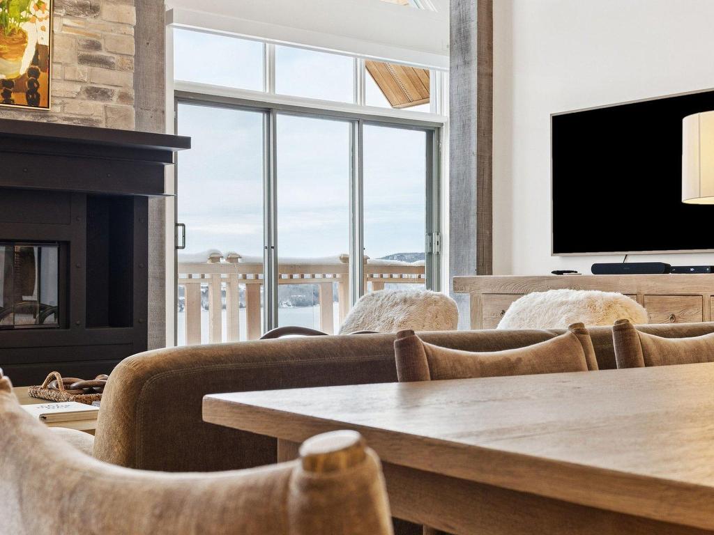 









168


Ch. au Pied-de-la-Montagne

, 10,
Mont-Tremblant,




QC
J8E3M2

