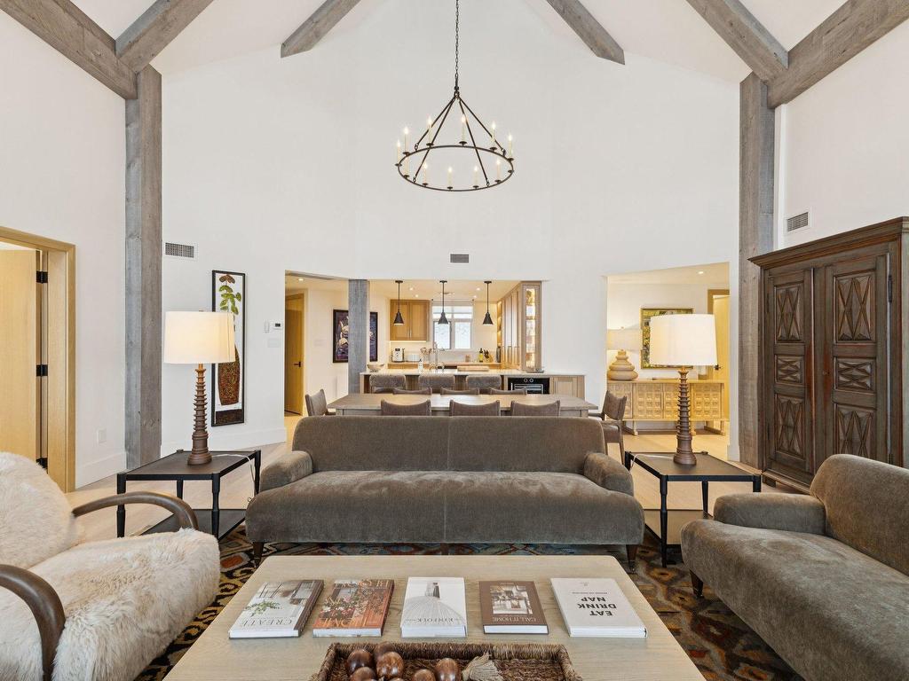 









168


Ch. au Pied-de-la-Montagne

, 10,
Mont-Tremblant,




QC
J8E3M2

