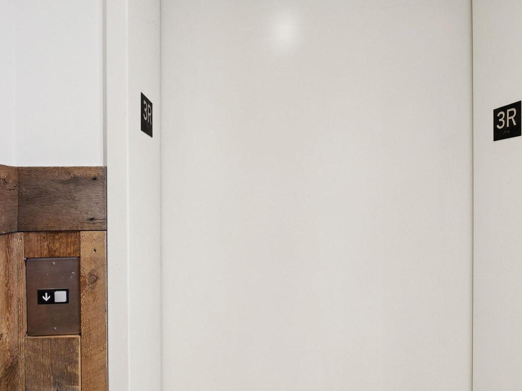 









168


Ch. au Pied-de-la-Montagne

, 10,
Mont-Tremblant,




QC
J8E3M2

