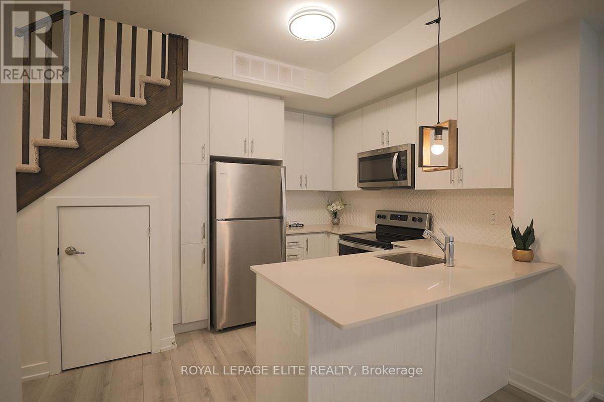 












7 - 3546 COLONIAL DRIVE

,
Mississauga,




Ontario
L5L0C1

