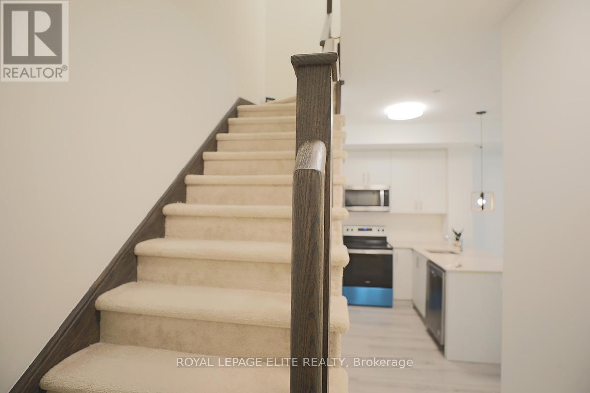 












7 - 3546 COLONIAL DRIVE

,
Mississauga,




Ontario
L5L0C1

