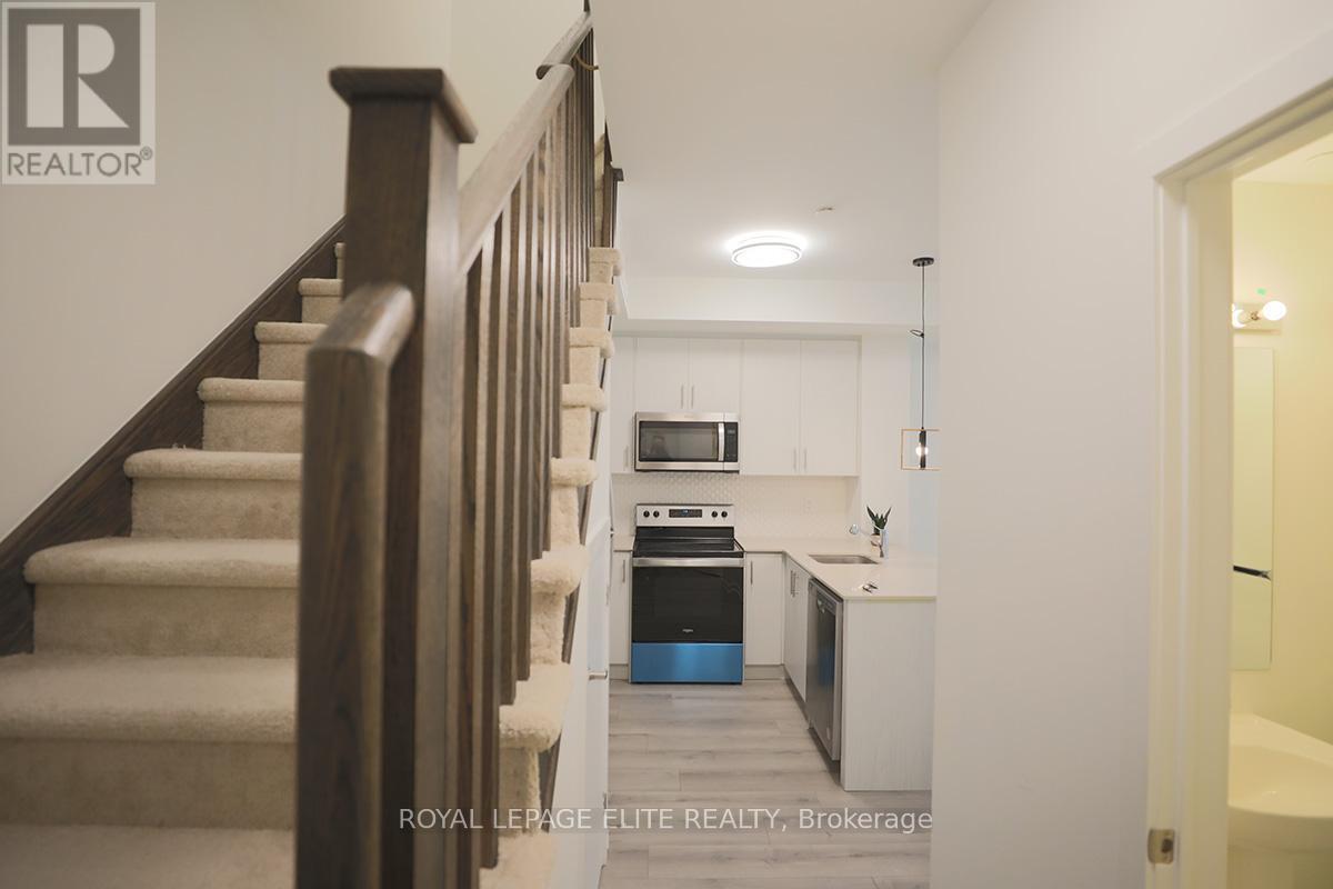 












7 - 3546 COLONIAL DRIVE

,
Mississauga,




Ontario
L5L0C1

