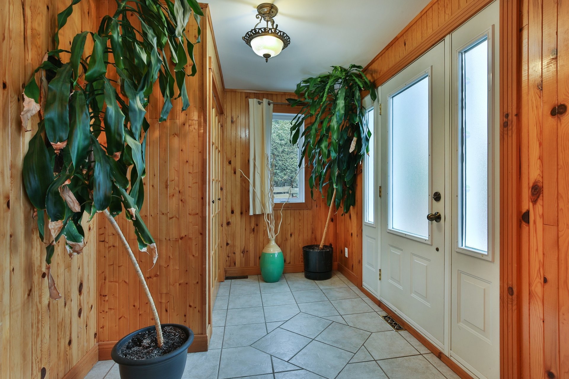 









6


Rue Genest

,
Saint-Jean-sur-Richelieu,




QC
J2X2V1

