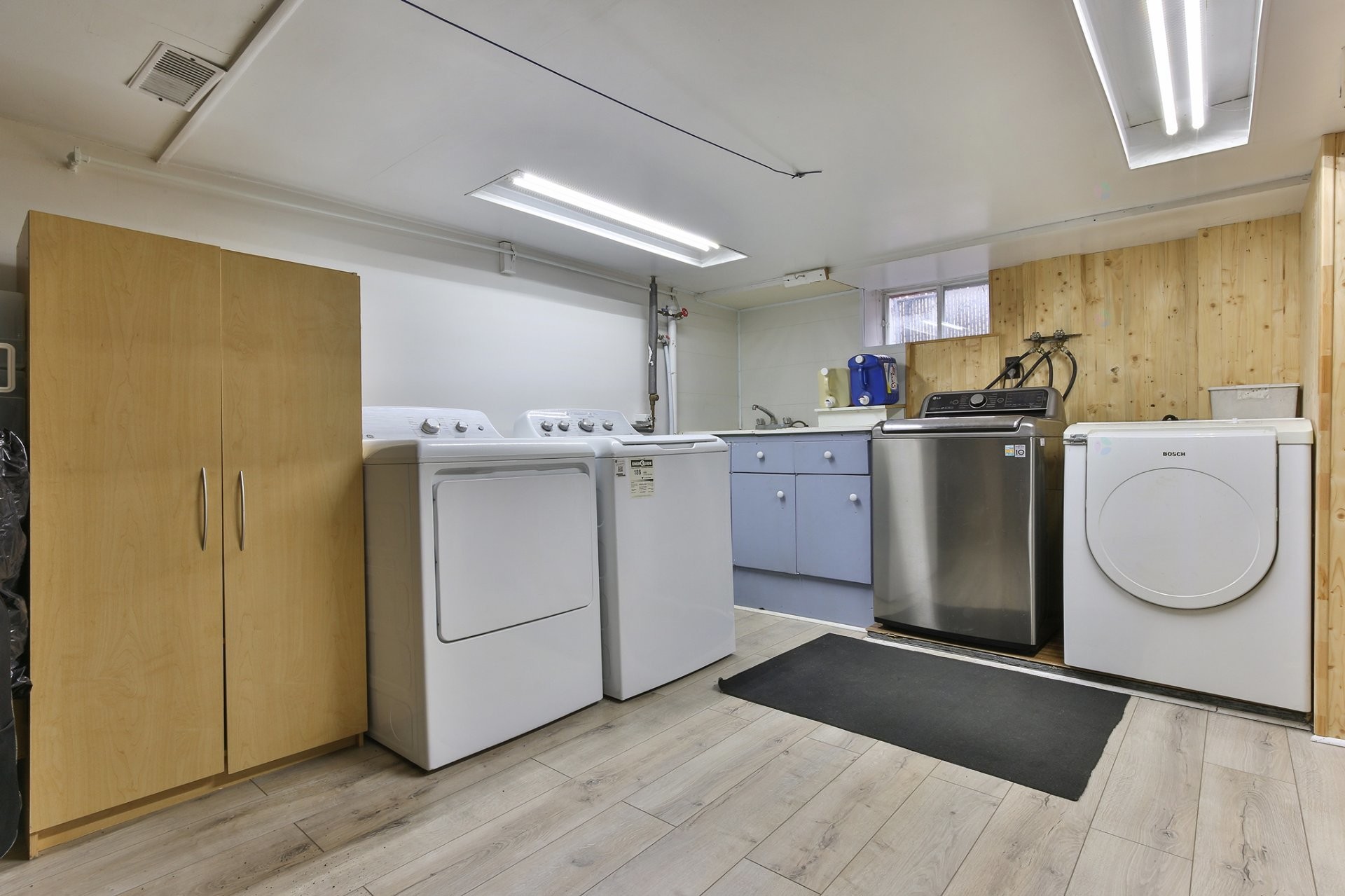 









6


Rue Genest

,
Saint-Jean-sur-Richelieu,




QC
J2X2V1

