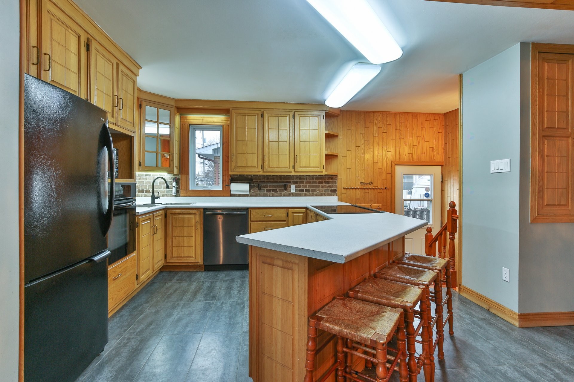 









6


Rue Genest

,
Saint-Jean-sur-Richelieu,




QC
J2X2V1

