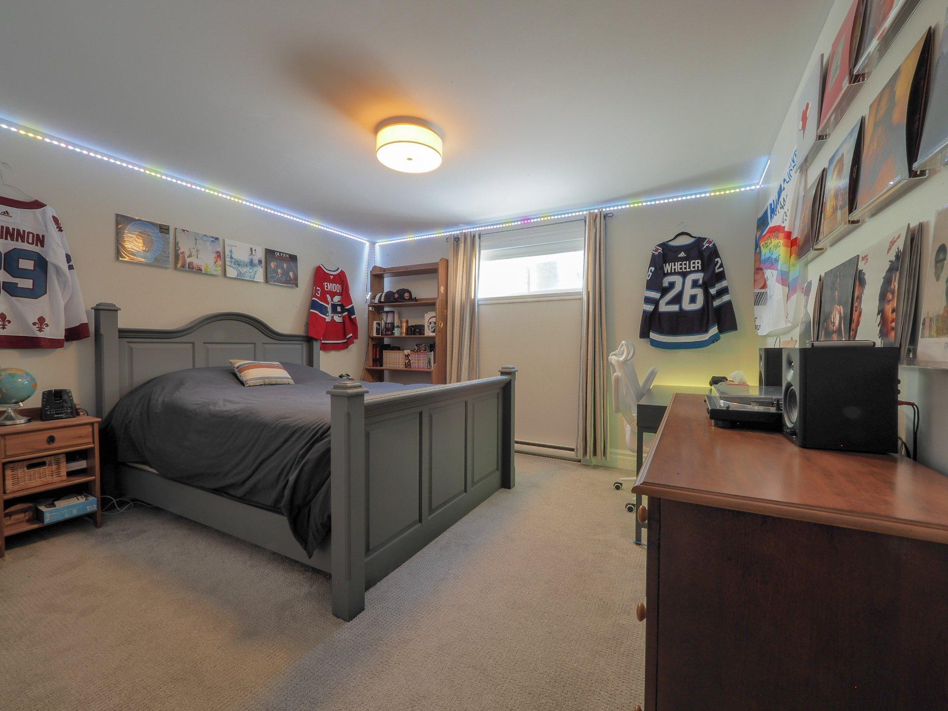 









7215


Rue P.-E.-Neveu

,
Trois-Rivières,




QC
G8Y4W9

