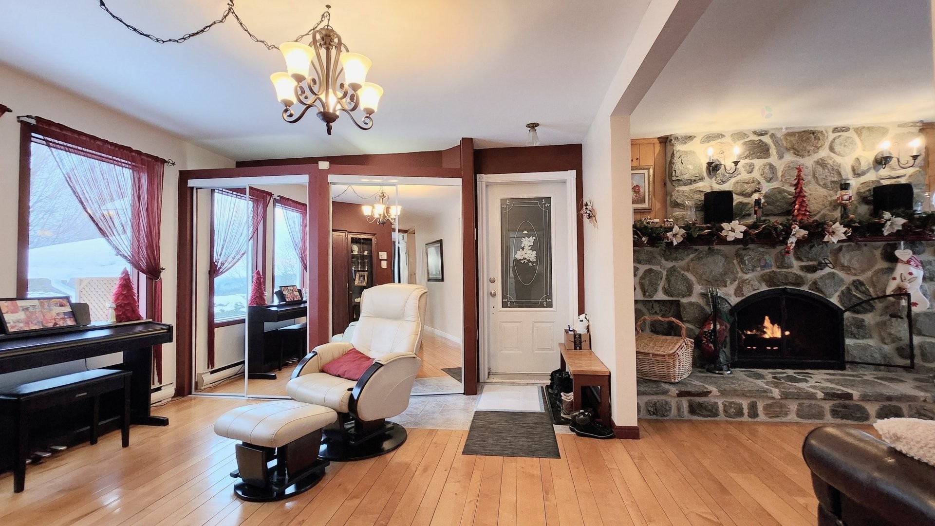 









621


Boul. Robitaille

,
Notre-Dame-du-Mont-Carmel,




QC
G0X3J0

