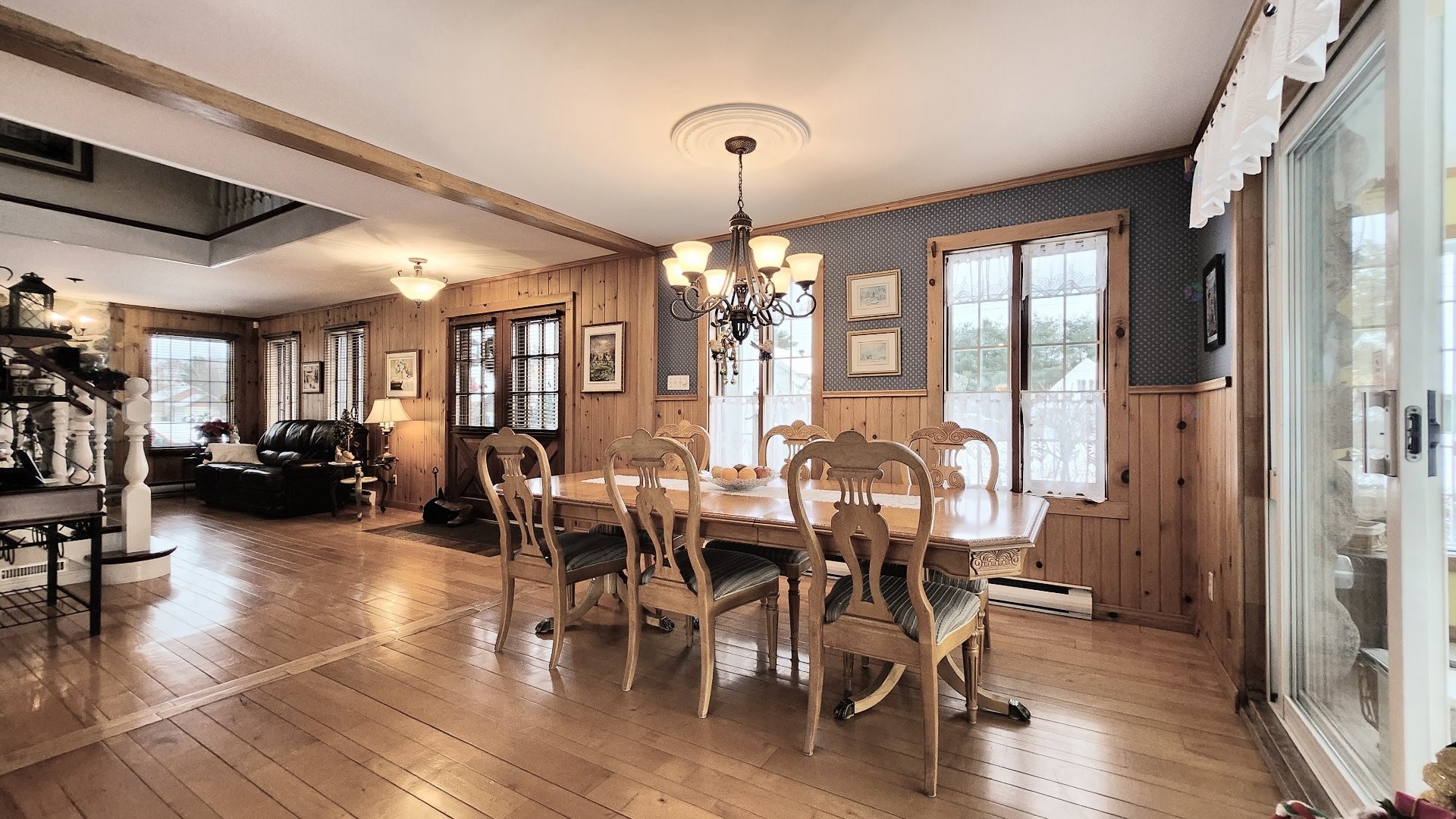 









621


Boul. Robitaille

,
Notre-Dame-du-Mont-Carmel,




QC
G0X3J0

