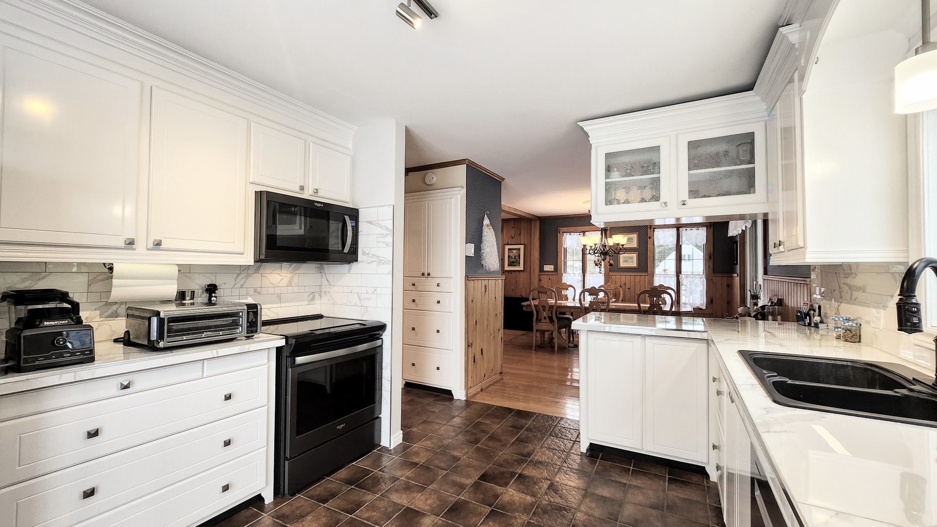 









621


Boul. Robitaille

,
Notre-Dame-du-Mont-Carmel,




QC
G0X3J0

