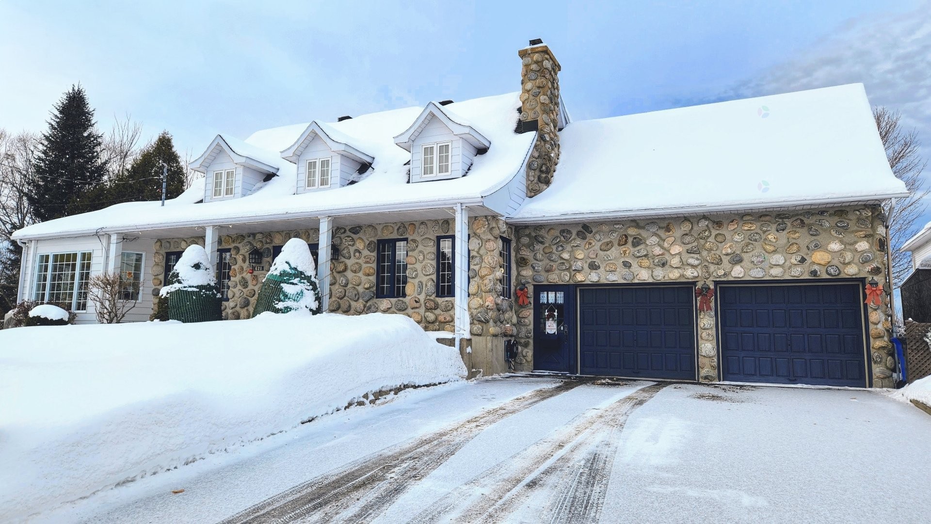 









621


Boul. Robitaille

,
Notre-Dame-du-Mont-Carmel,




QC
G0X3J0

