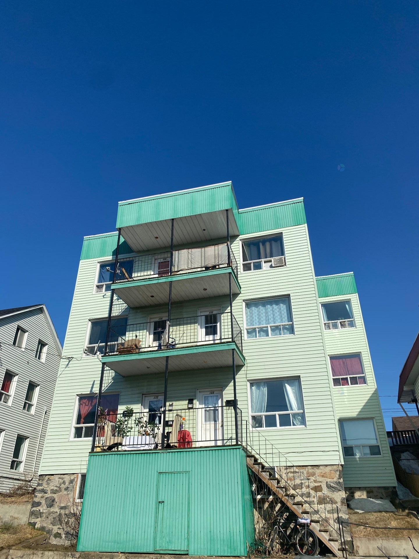 









168

 - 178


5e Avenue

,
Shawinigan,




QC
G9T2L7

