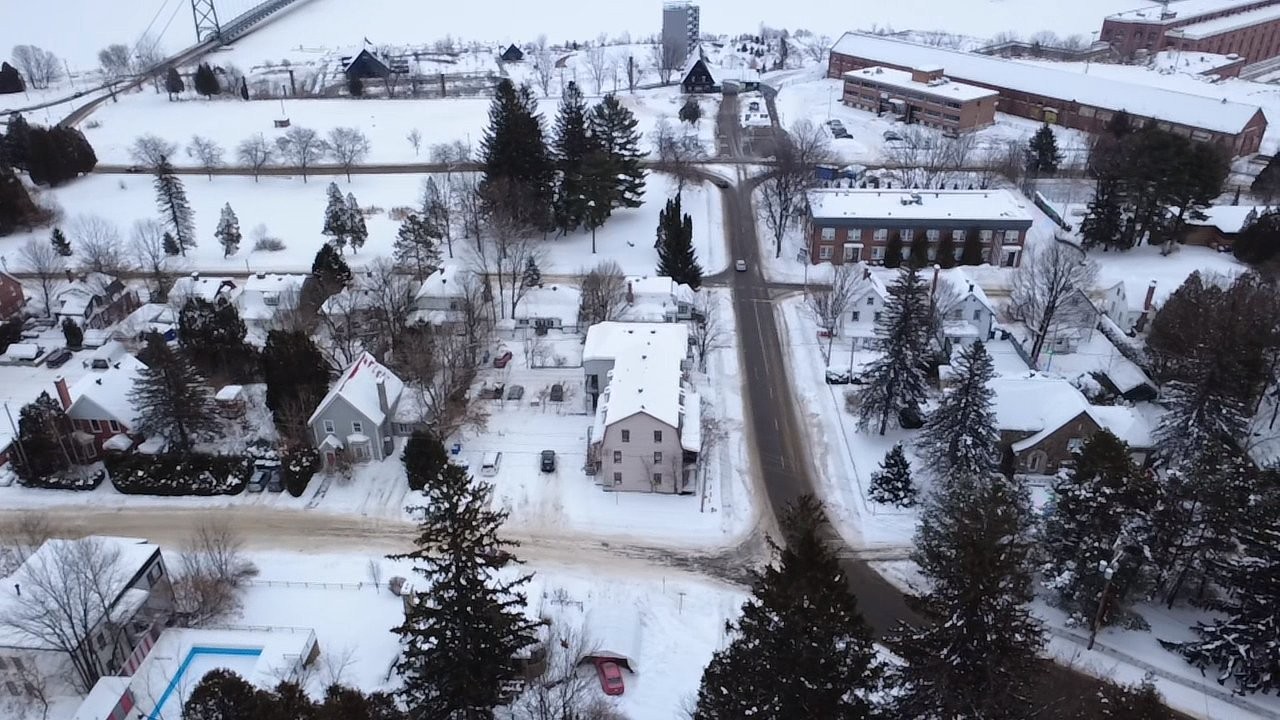 









70

 - 78


5e Avenue

,
Shawinigan,




QC
G9T4Z2

