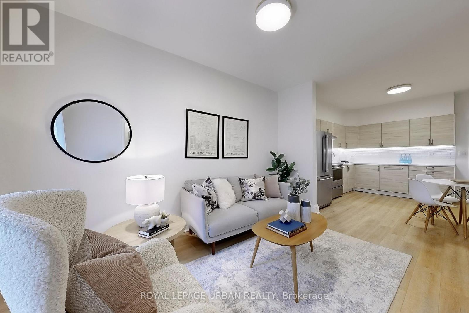 












772 RICHMOND STREET W

,
Toronto,




Ontario
M6J1C5

