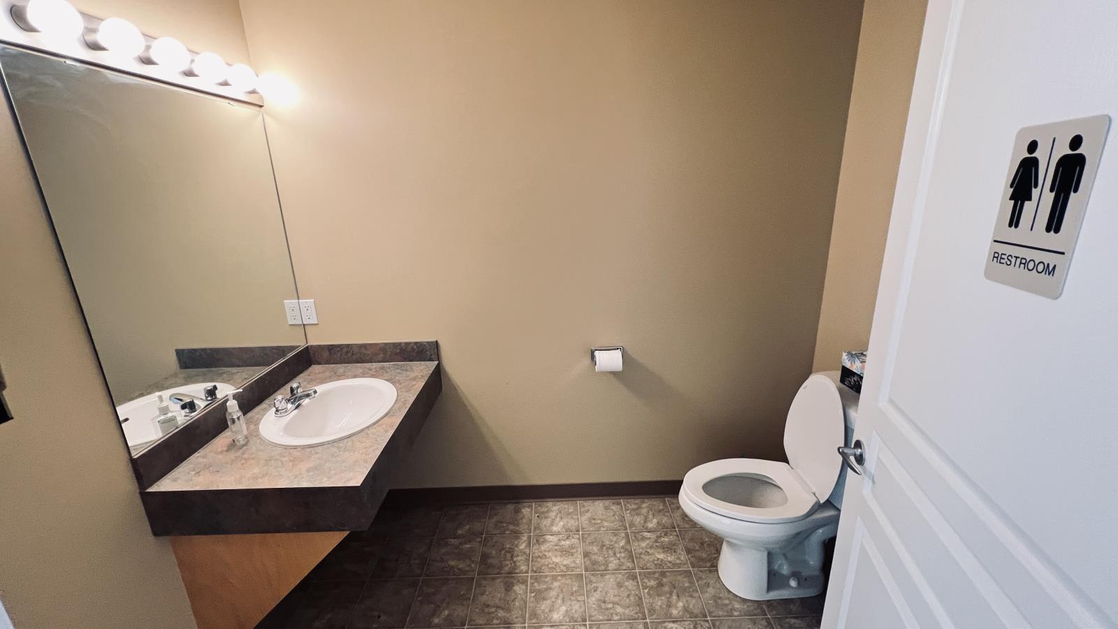 












201 201, 5020  Lac Ste Anne Trail S

,
Onoway,




Alberta
T0E1V0

